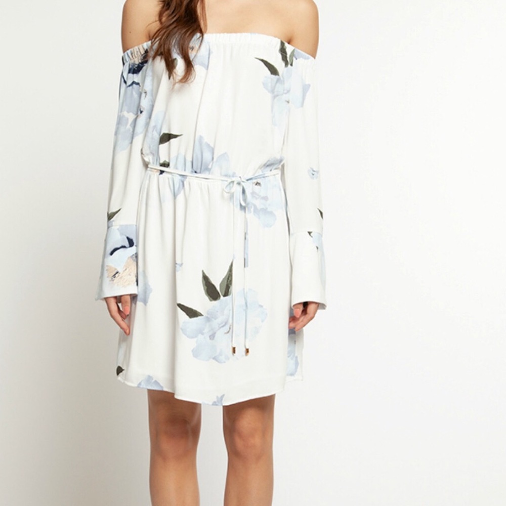 Off Shoulder blue and white floral‎ Dress